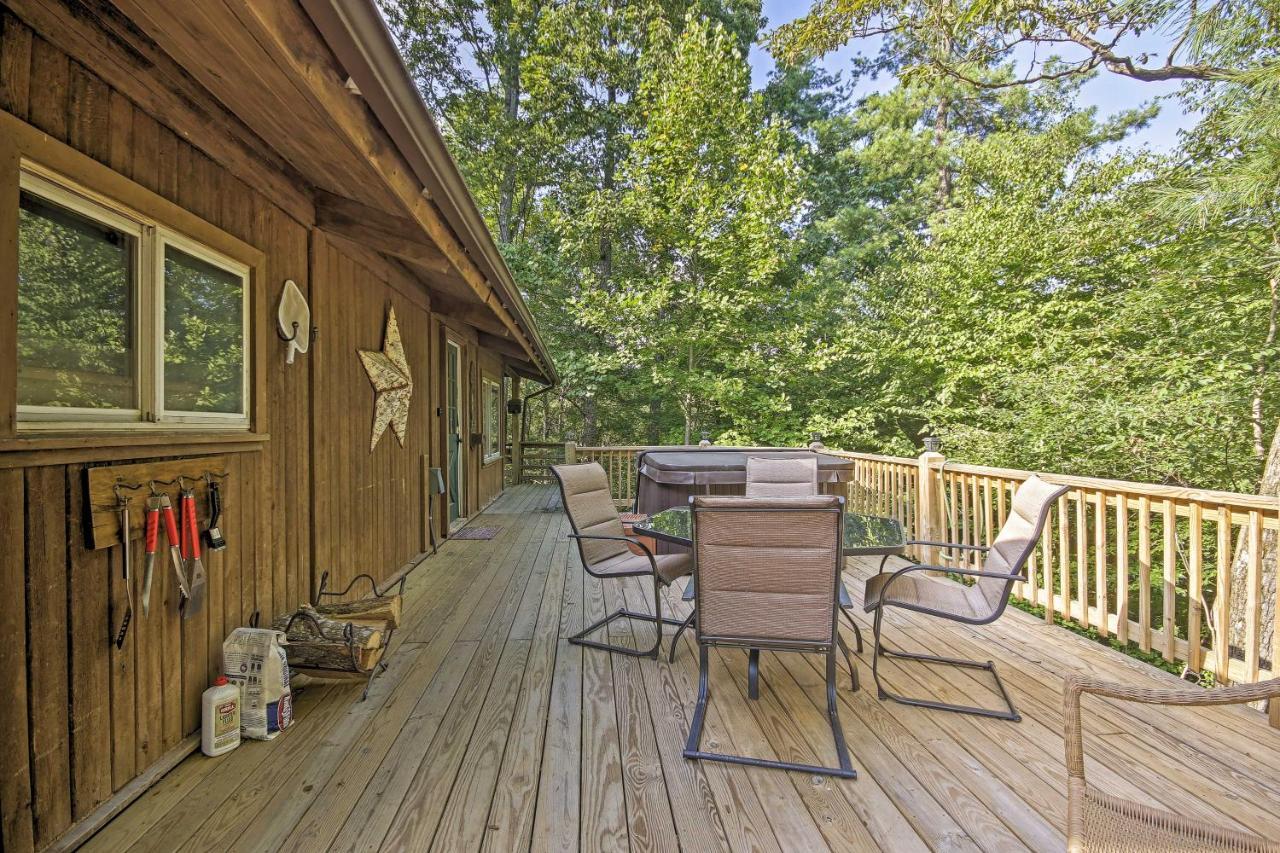 Secluded Stanardsville Cabin With 10 Acres And Hot Tub Exterior foto