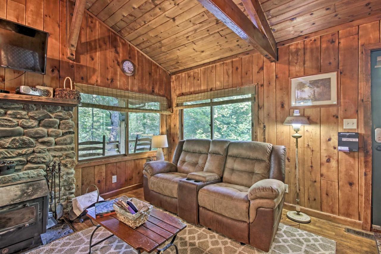 Secluded Stanardsville Cabin With 10 Acres And Hot Tub Exterior foto